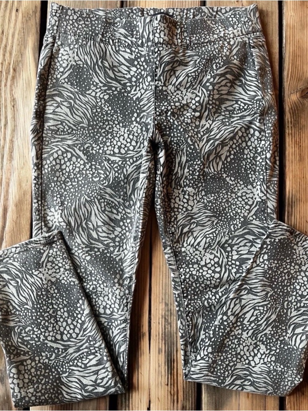 Nydj Pull-On Shadow Animal Charcoal Skinny Jean Women's Size 2